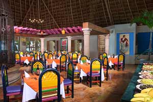 Sisal Int. Buffet and Yucatan Corner - Grand Oasis Palm